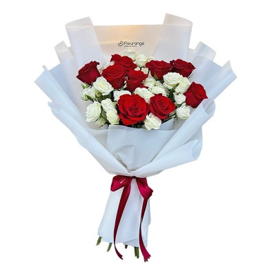Buchet Trandafiri Rosii si Mini Roze - Fleurange.ro